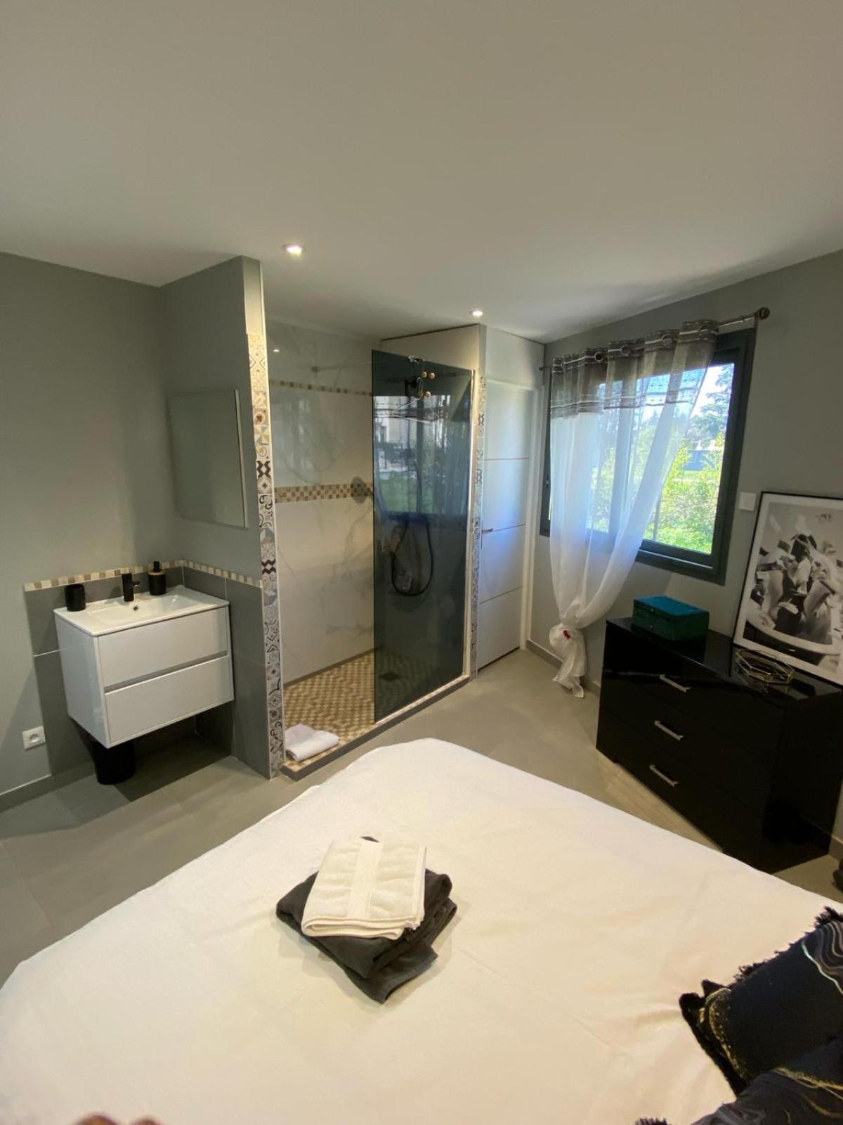 Apartment Cocon Grand Large Decines-Charpieu